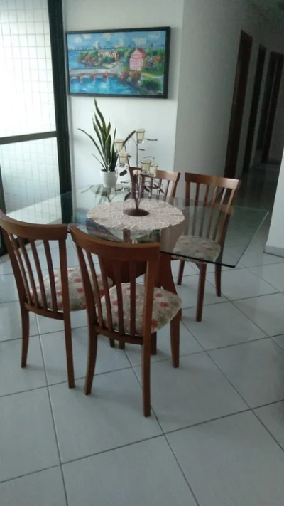 Mesa de Jantar com 4 Cadeiras