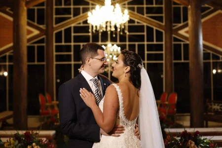 Vestido de Noiva e Terno de Noivo