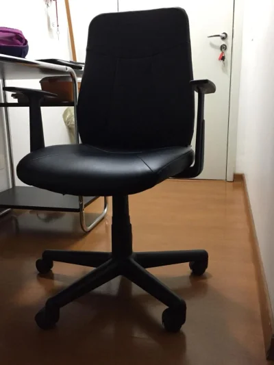 Mesa e Cadeira para Escritório