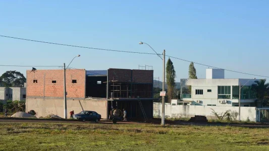 Lote a Prestação no Res. Fonte das águas Goiânia
