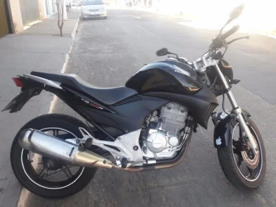 CB 300