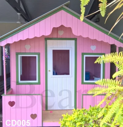 Casinha de Boneca com Varanda de Corações Vazados 1,5m X 1,5m X 1,9m Modelo Cd005 Casa