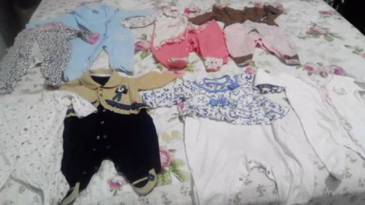 Lote de Roupas de Meninas