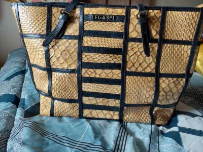 Bolsa Legaspi