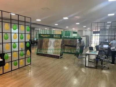 Vende SE Galpão e Ponto Comercial no Centro 1.200m2