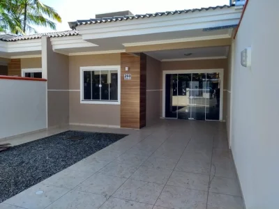 Casa Nova no Cambiju - 250 Metros da Praia - Itapoá