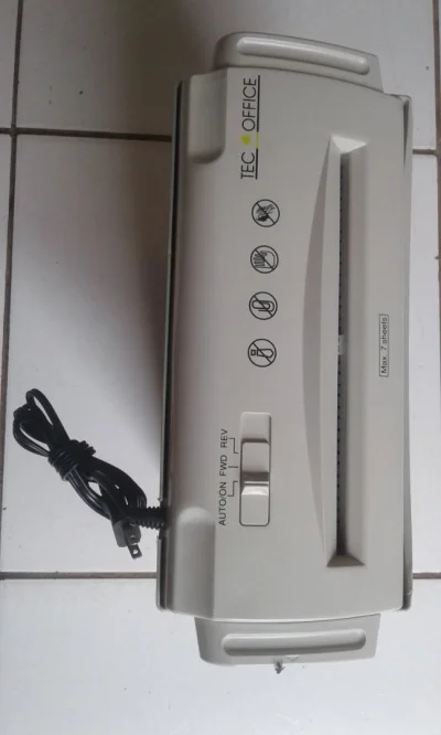 Máquina de Triturar Papel