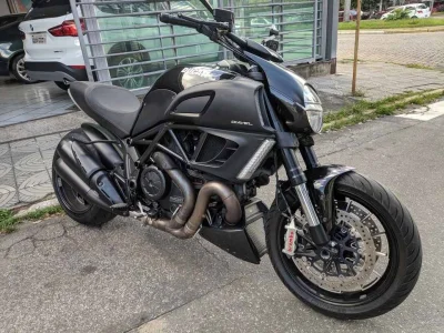 Ducati Diavel ABS