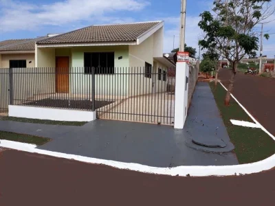 Terreno com Casa Grande de Esquina