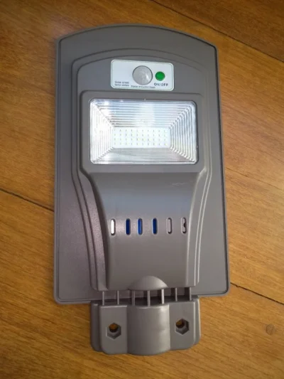 Luminária Modelo Pública Led Solar