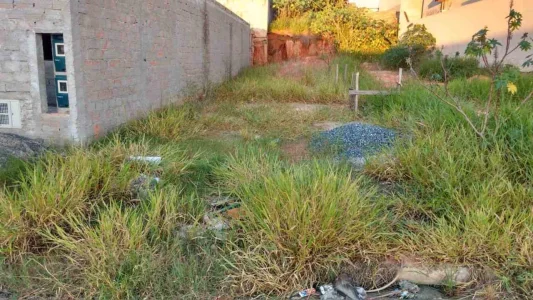 Lote 125 m2