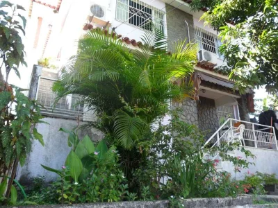 Casas no Zé Garoto