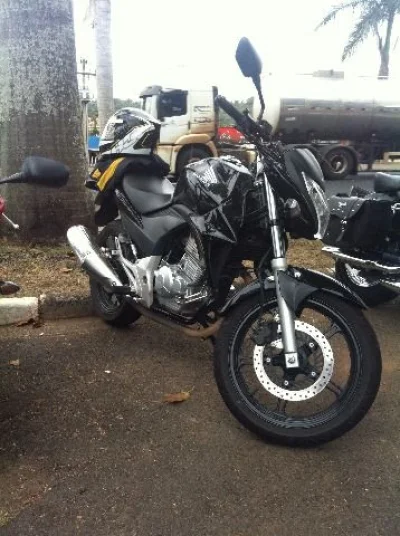 CB 300