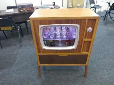 TV Bar