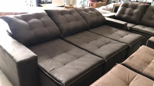 Lindo Sofá Retrátil Reclinável de Suede Marrom! Novo!