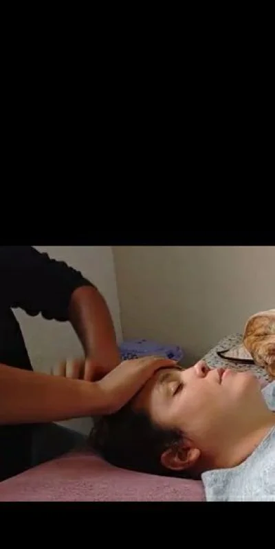 Juliana da Cruz ( Massoterapeuta )