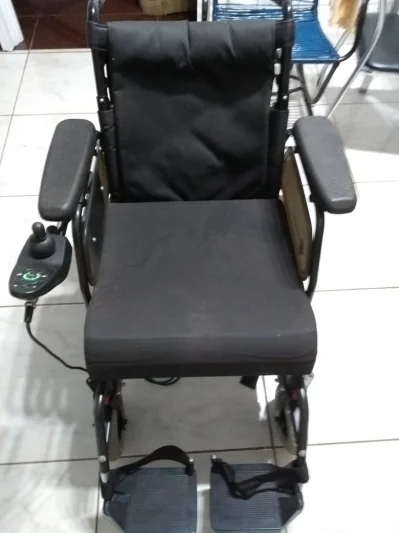 Vendo Cadeira de Rodas Motorizada