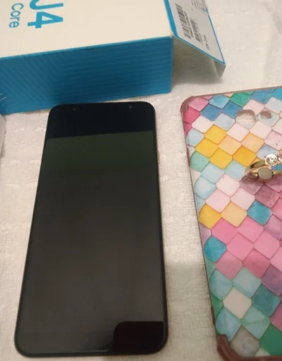 Samsung J4 Core