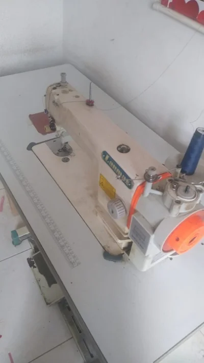 Máquina de Costura Industrial Reta Direct Drive