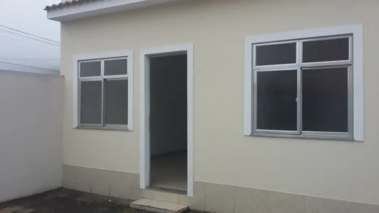 Casa Nova com Excelente Terreno