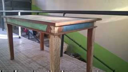 Mesa de Madeira Demolição