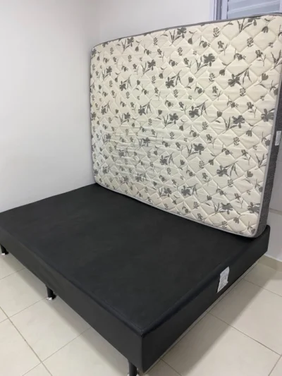 Vendo Cama de Casal