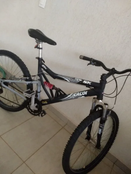 Vendo Três Bicicletas