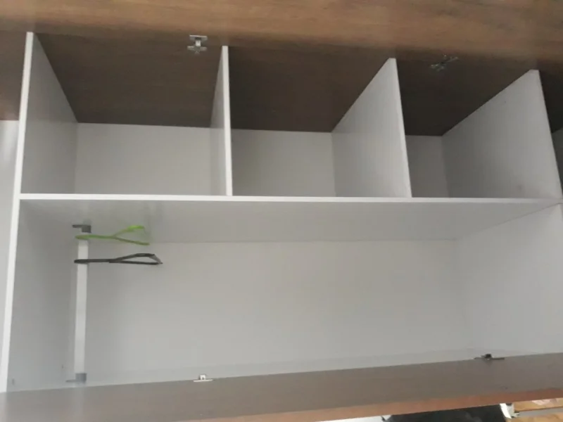 Vendo Guarda Roupa Semi Novo