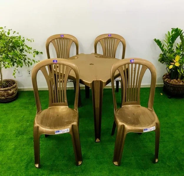 Jogo de Mesa e Cadeira de Plástico Bistro Plastmaster