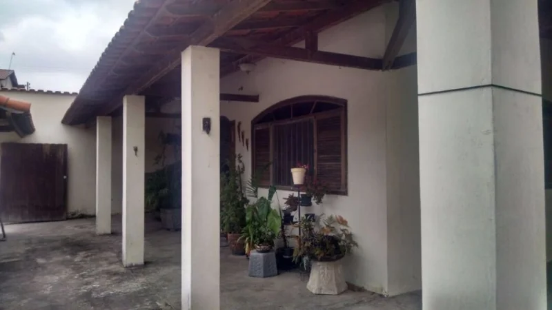 Casa em Condomínio Fechado