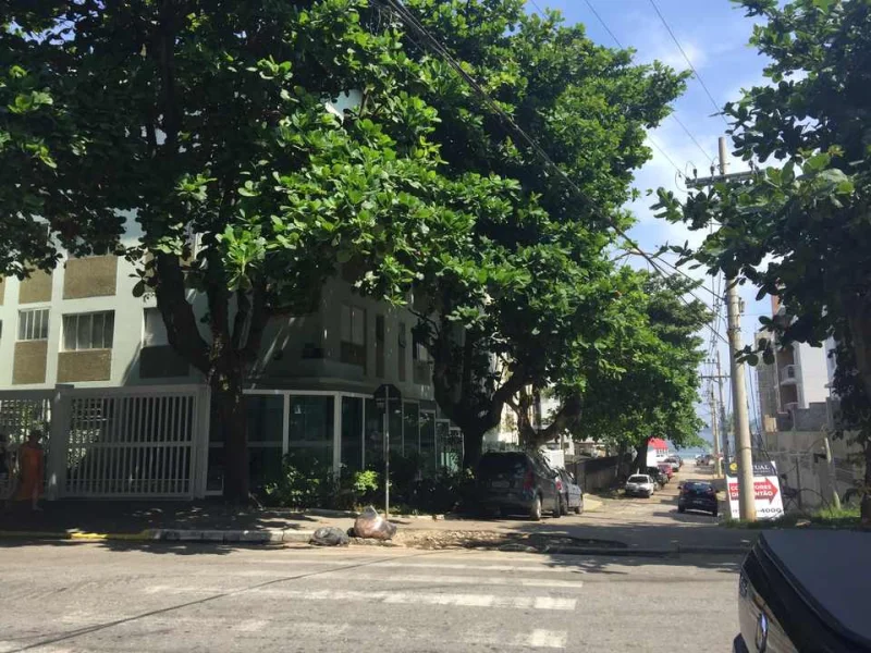 Alugo Apto Temporada Guarujá, Praia do Tombo a 50 M do Mar