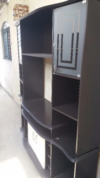 Estante de Sala