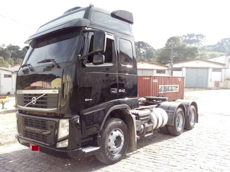 Volvo Fh 540,ano:13/13,preto,globetrotter,traçado 6x4,ótimo Estado
