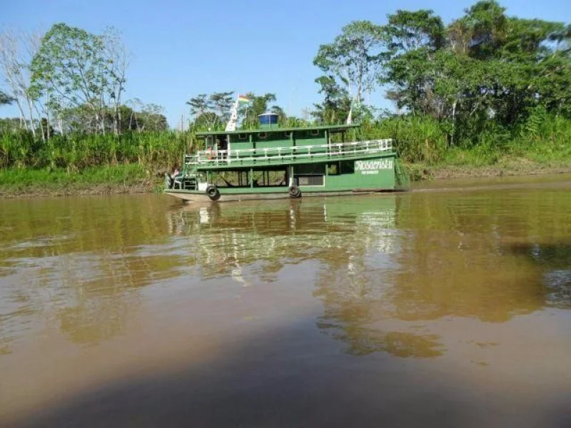 Barco de Passeio