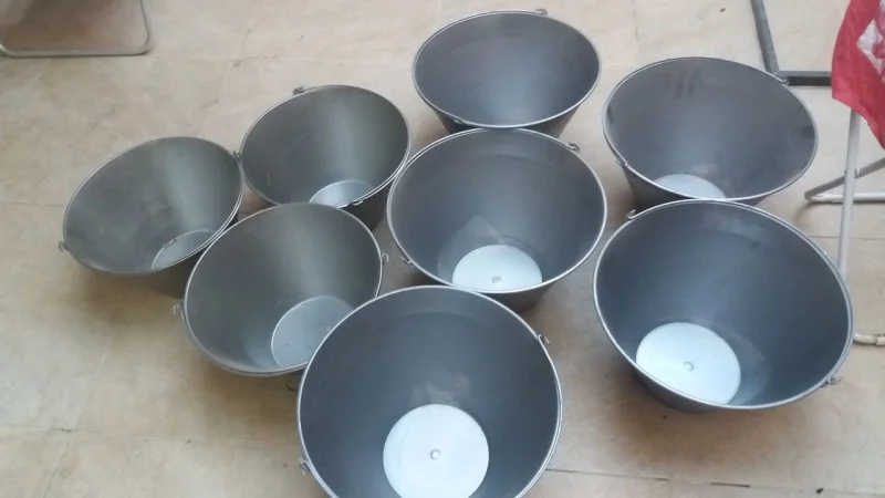 Balde de Obra de Chapa Galvanizada