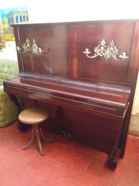 Vendo Piano Marca C.bechstein
