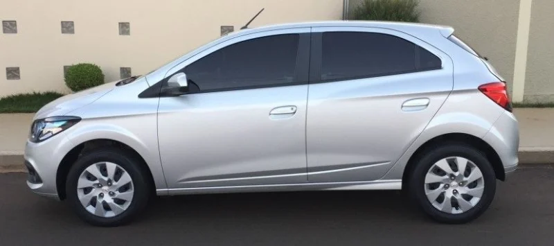 Onix 2014 1.4 Prata Completo