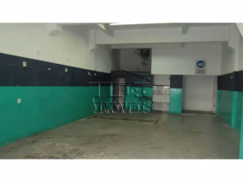 Salão Comercial com 75 m2 em São Paulo - Vila Alexandria por 2.5 Mil
