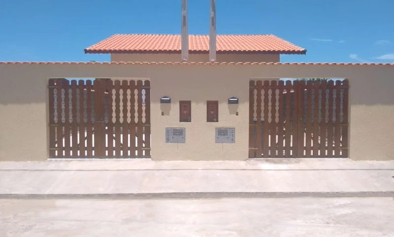 Casa Próxima de Escolas, Comércios e Transportes