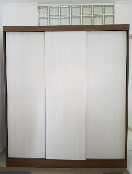 Guarda Roupa Casal Armário 3 Portas de Correr Semi Novo 2 Meses Uso Mu