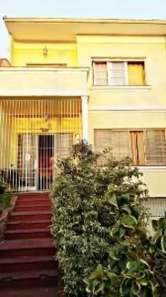 Hospedaria Familiar com Vaga de Quarto para Homens