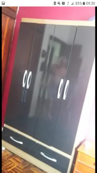 Vendo Armário 4 Portas