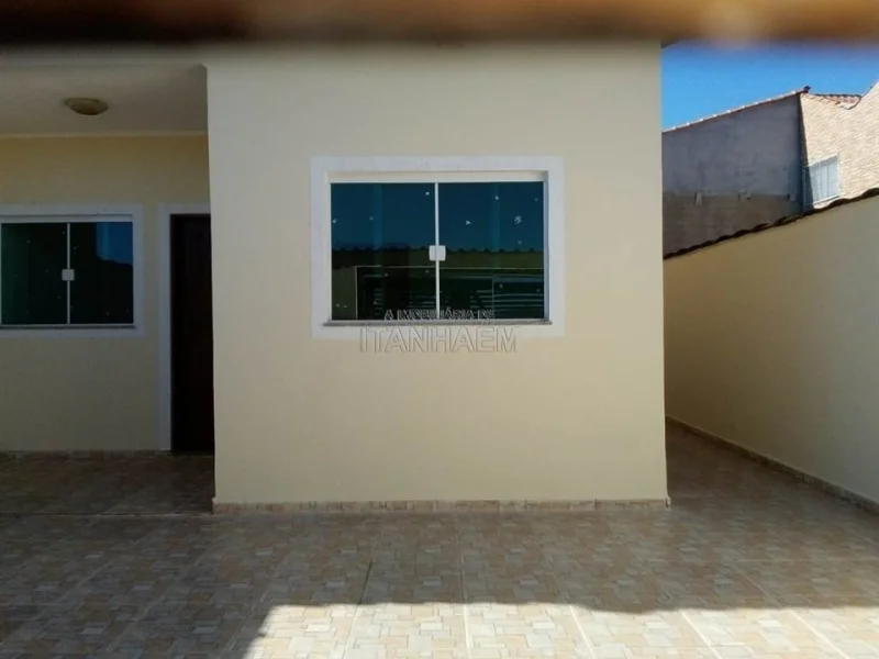 Casa com 2 Dormitórios Sendo 1 Suite em Itanhaém