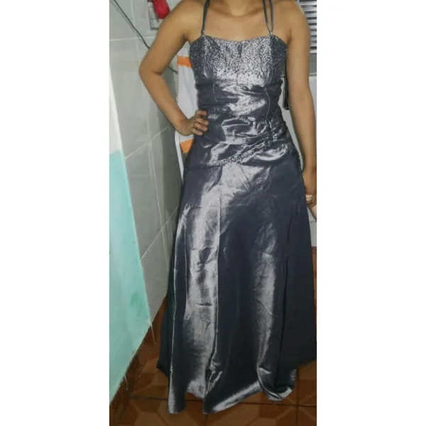 Vestido de Festa Cinza