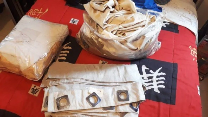 Vendo Lote de Cortinas em Excelente Estado