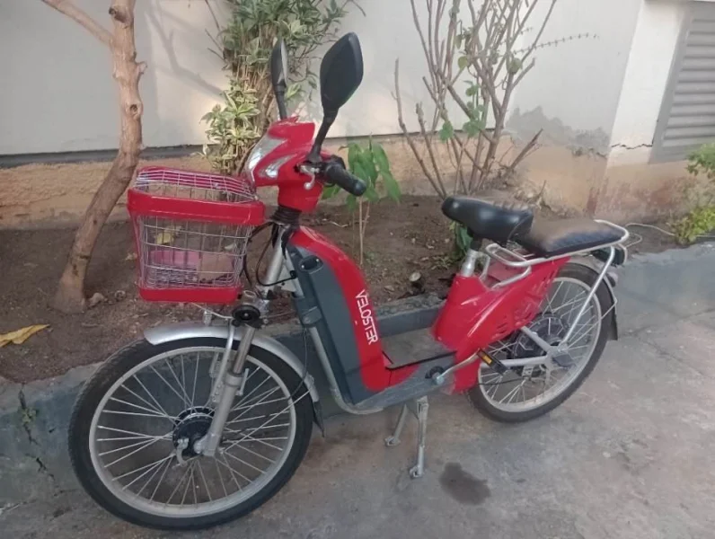 Bike Elétrica Veloster 350w (semi-nova)