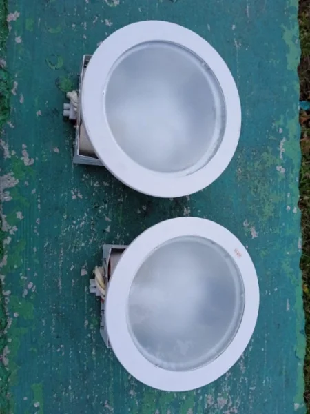 Vendo 2 Und Luminarias Gesso