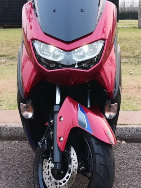 Yamaha Nmax a Scooter Personalizada