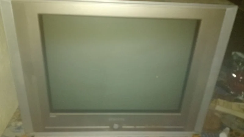TV Samsung de Tubo em ótimo Estado
