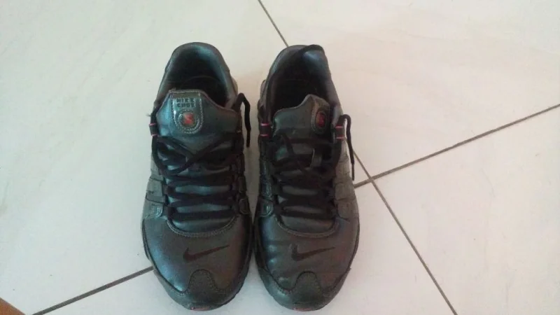 Tênis Nike Shox